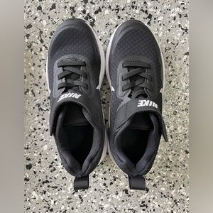 Brand New Nike WearAllDay Boys Shoes